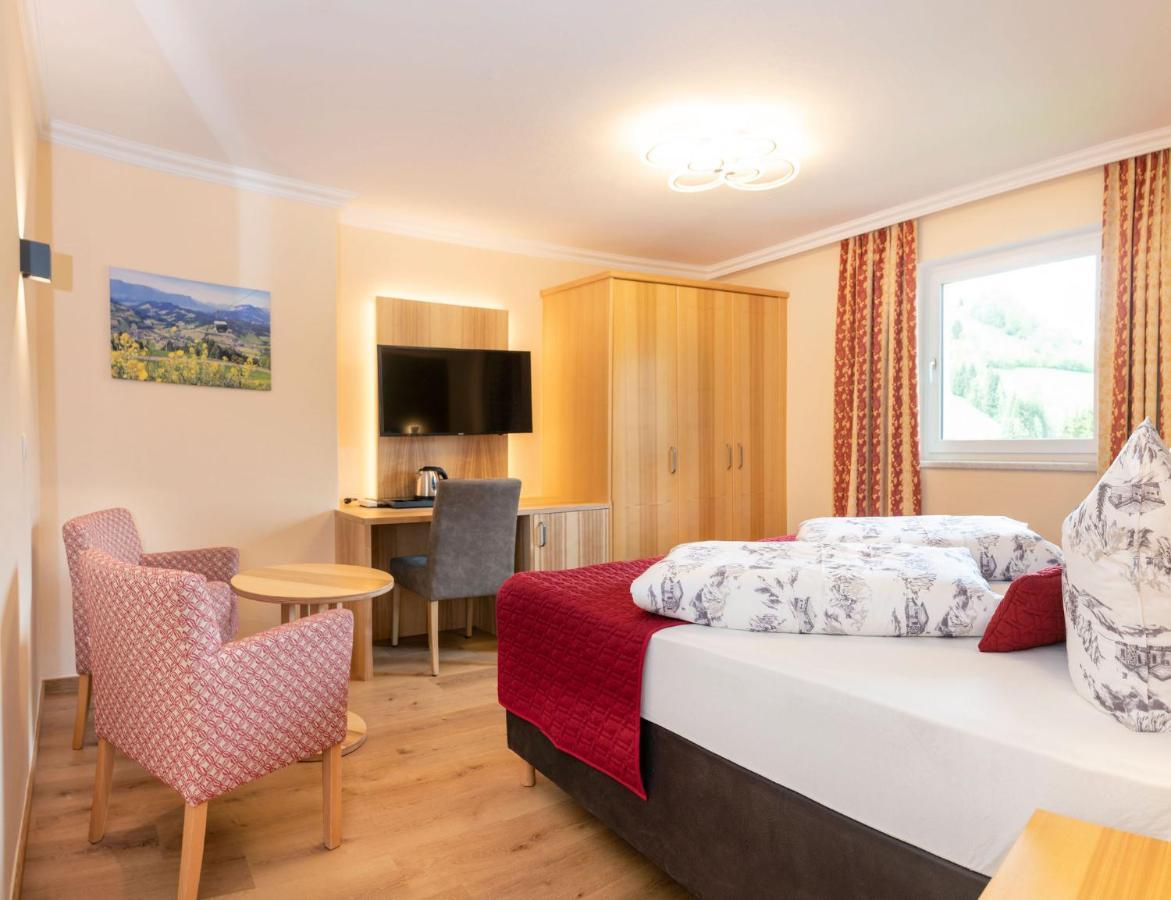 Hotel Schneeberger Нийдерау Екстериор снимка