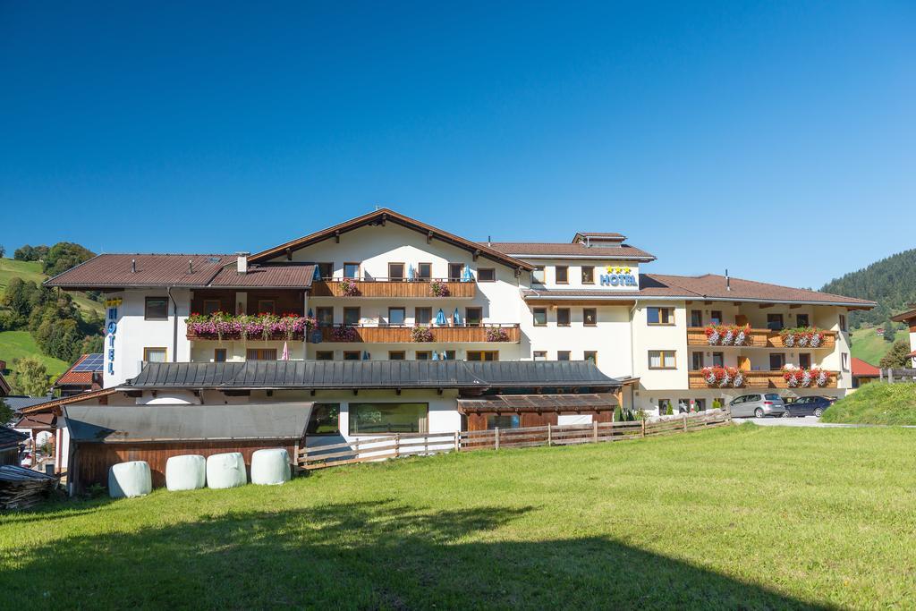 Hotel Schneeberger Нийдерау Екстериор снимка